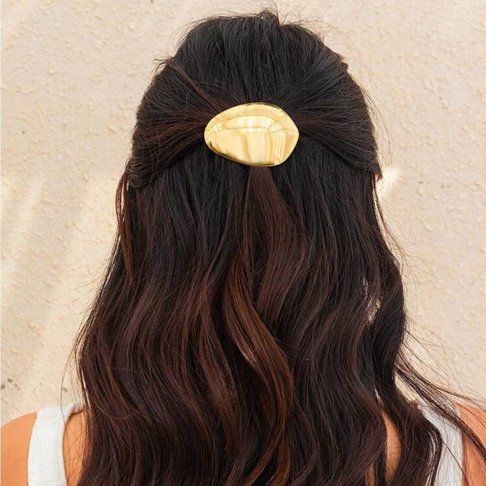 Vintage hair clips M1153